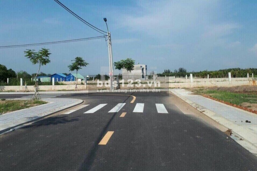 Cần bán gấp lô đất chính chủ 600 triệu sổ sẵn ngay tthc sát bên kdl đảo yến tiện xây khách sạn KD đầu tư lh 0975779138