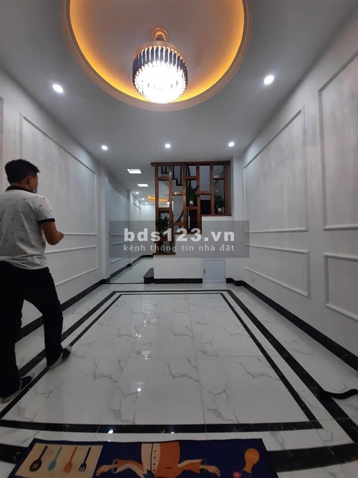 Bán nhà Lâm. Dư, diện tích sử dụng 32m2, 3 tầng, giá 3.15 tỷ lh 092 234 6363