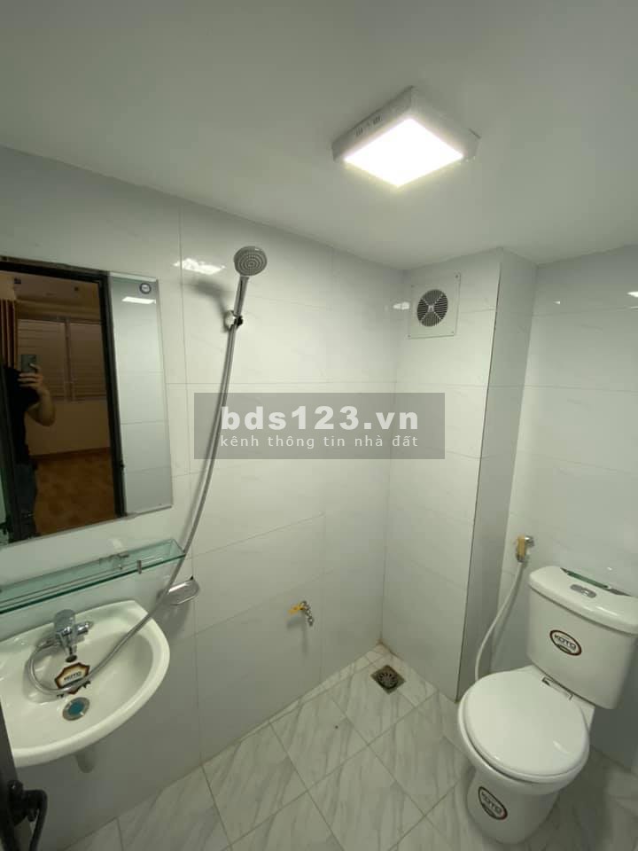 Phân lô ô tô chạy quanh nhà gần phố kinh doanh nhỏ, 4 tầng đúc, giá 3.25 tỷ