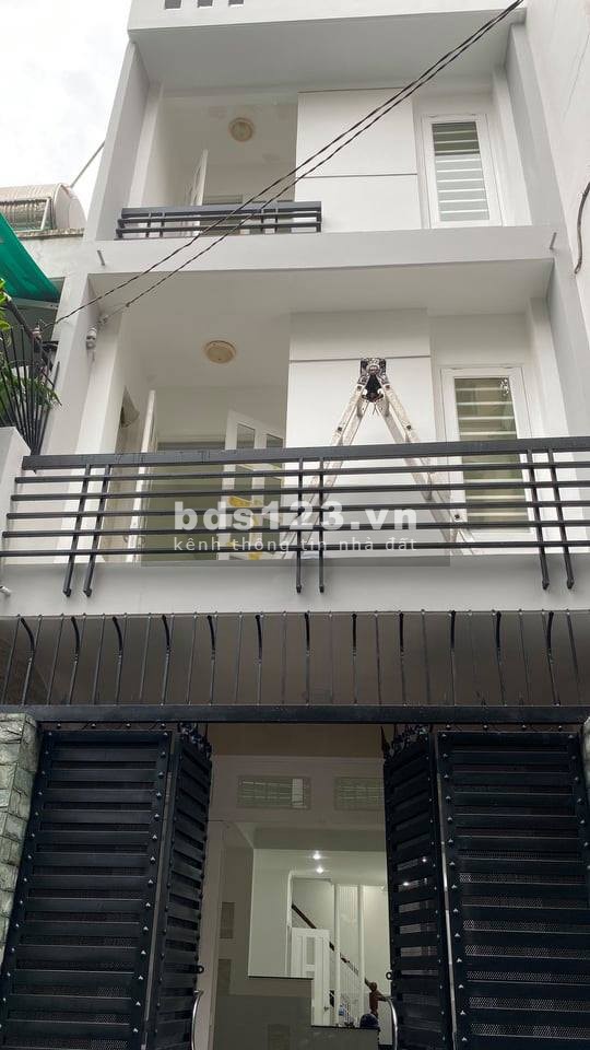 Bán Gấp Nhà Đẹp HXH Lớn, Nguyễn Trọng Tuyển Tân Bình, 4PN, 4.5x15m, Giá 10,1 Tỷ.