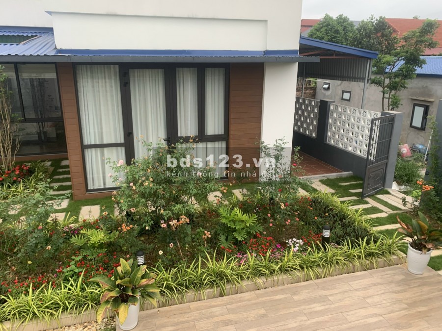 Bán villa với diện tích 600m² gần sân golf minh trí, giá thương lượng chính chủ