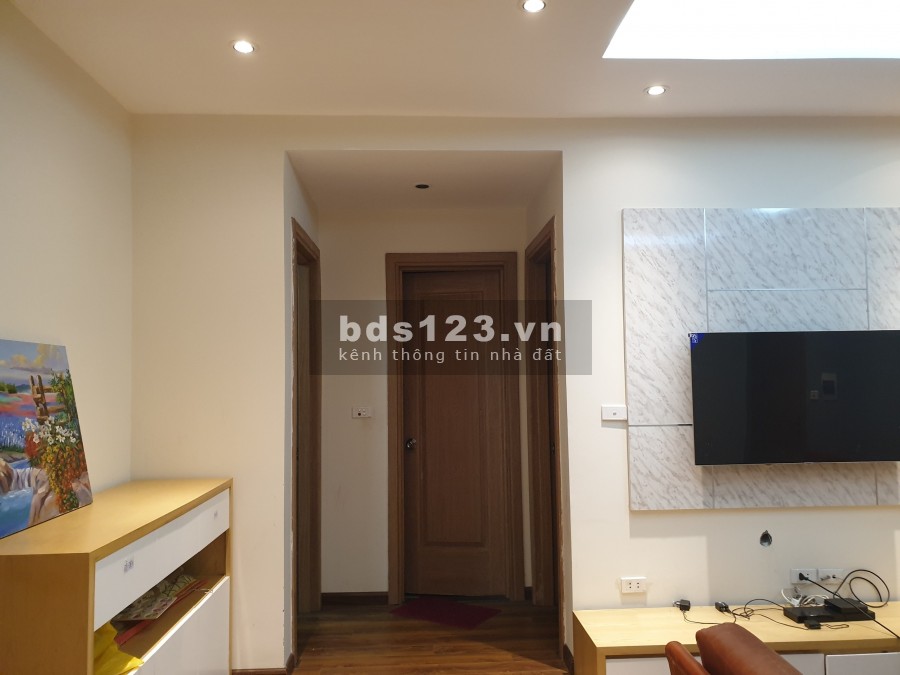Cần bán căn góc chung cư view hồ tầng 9, tại Thanh Hà Cenco5 dt 76m2 giá nhỉnh 1 tỉ xíu