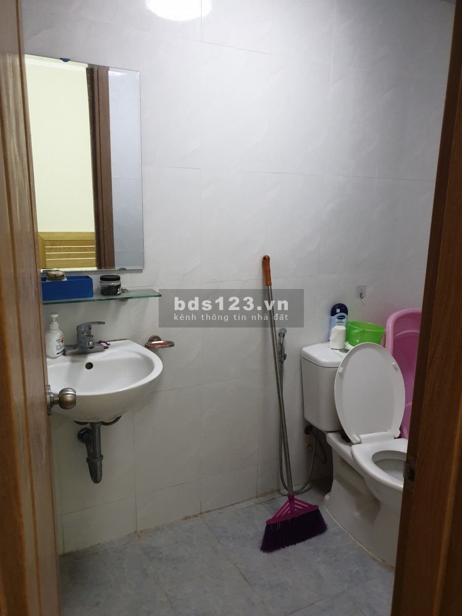 Cần bán căn góc chung cư view hồ tầng 9, tại Thanh Hà Cenco5 dt 76m2 giá nhỉnh 1 tỉ xíu