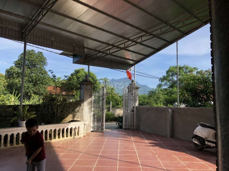 Chính chủ bán 2300m2 có nhà ở Xã Ba Trại, Huyện Ba Vì, Hà Nội, liên hệ 0988272508