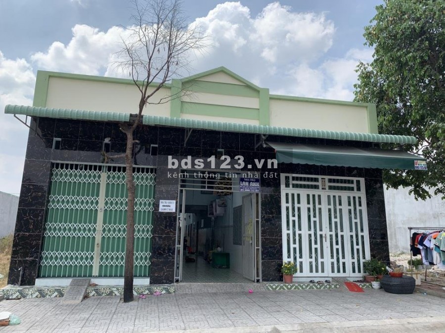 Gia đình xuất ngoại định cư nên cần bán dãy trọ 300m2 chính chủ, an toàn pháp lý