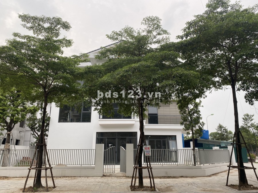 Bán cắt lỗ biệt thự Nam Cường-KĐT Dương Nội 2 giá 11,5 tỷ, mặt tiền 10m, đường 25m.LH:0386502682