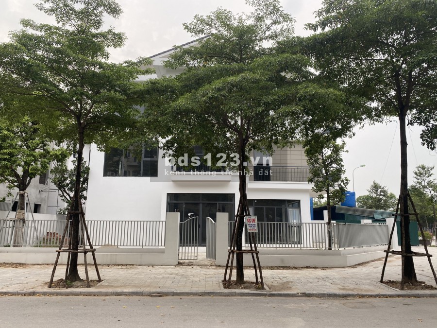 Bán cắt lỗ biệt thự Nam Cường-KĐT Dương Nội 2 giá 11,5 tỷ, mặt tiền 10m, đường 25m.LH:0386502682