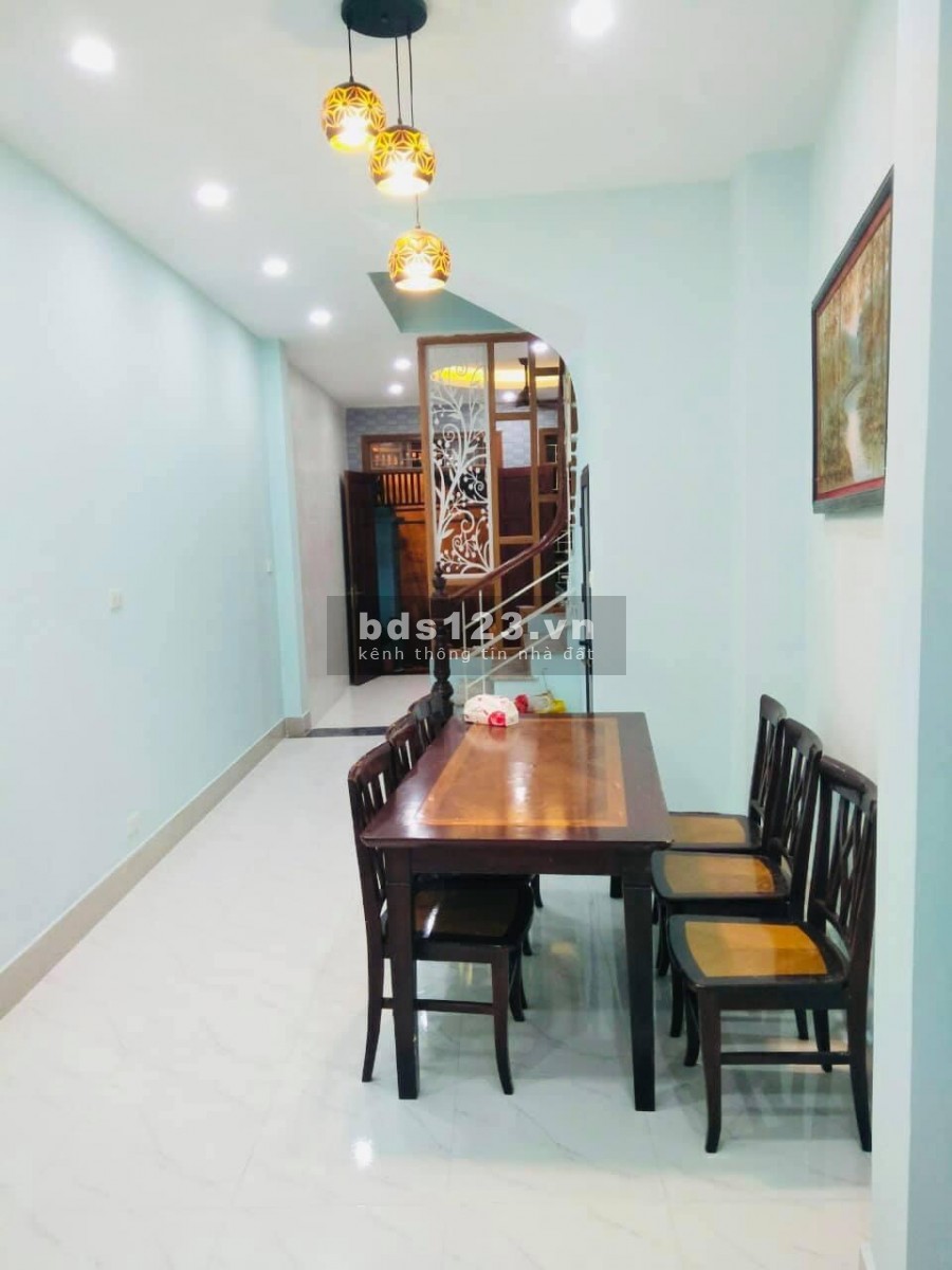 Nhà đẹp ở Đại Từ, gần phố, cách ô tô 10m tránh, dt 54m2 x 4 tầng 5m mặt tiền giá 4 tỷ Hoàng Mai
