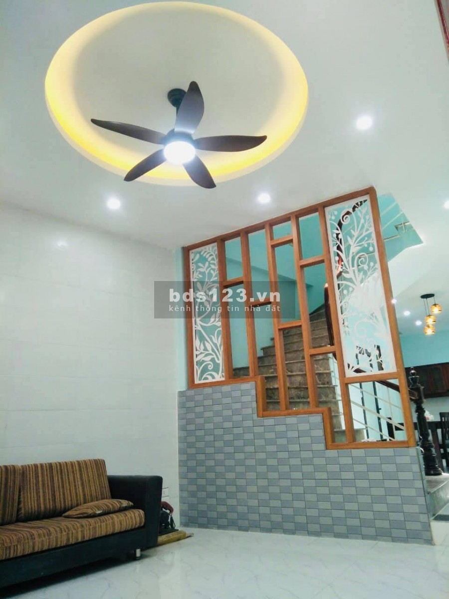 Nhà đẹp ở Đại Từ, gần phố, cách ô tô 10m tránh, dt 54m2 x 4 tầng 5m mặt tiền giá 4 tỷ Hoàng Mai