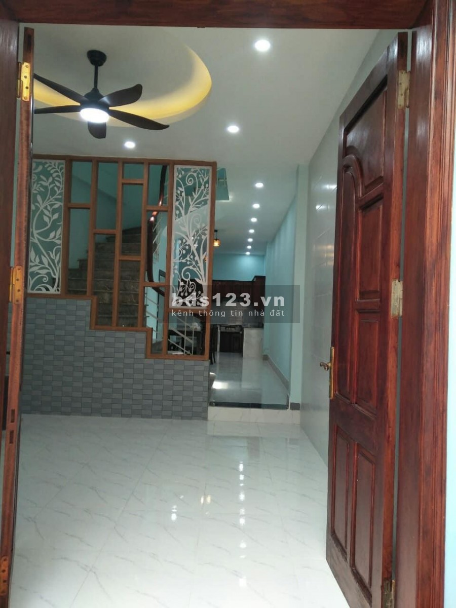 Nhà đẹp ở Đại Từ, gần phố, cách ô tô 10m tránh, dt 54m2 x 4 tầng 5m mặt tiền giá 4 tỷ Hoàng Mai