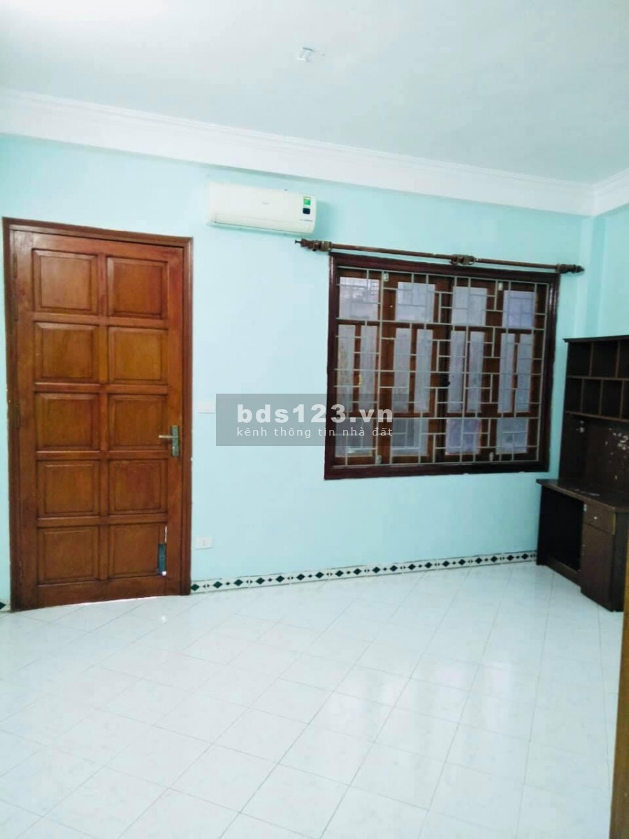 Nhà đẹp ở Đại Từ, gần phố, cách ô tô 10m tránh, dt 54m2 x 4 tầng 5m mặt tiền giá 4 tỷ Hoàng Mai