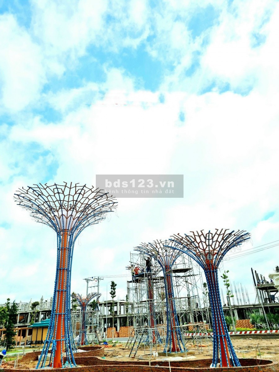 Nhà phố xây sẵn, biệt thự xây sẵn của Century City, pháp lý hoàn chỉnh, sổ riêng từng nền