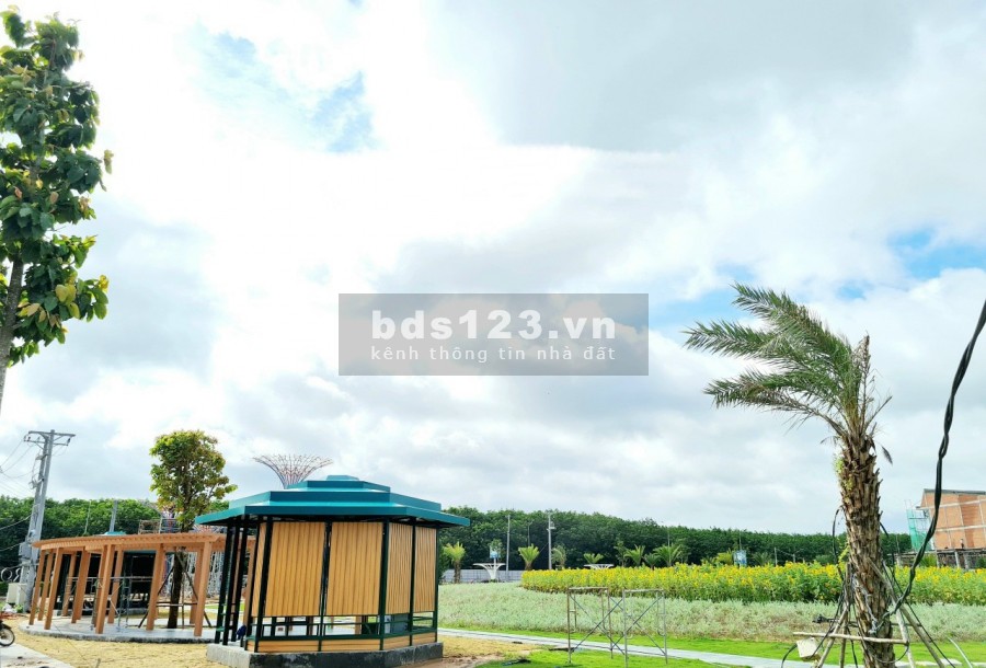 Nhà phố xây sẵn, biệt thự xây sẵn của Century City, pháp lý hoàn chỉnh, sổ riêng từng nền