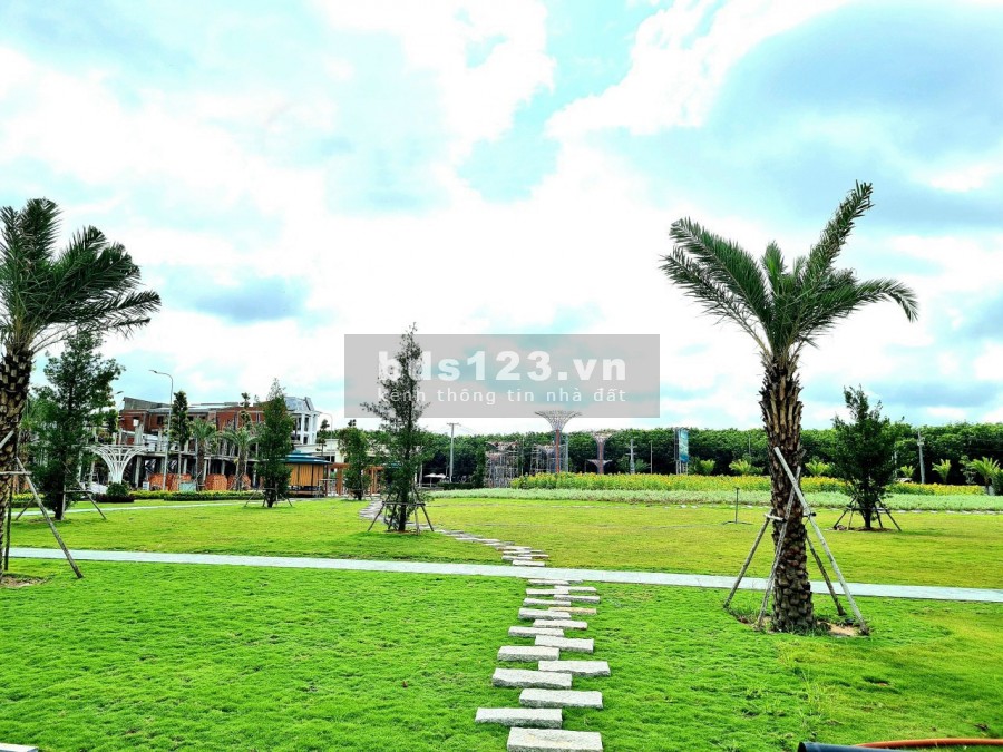 Nhà phố xây sẵn, biệt thự xây sẵn của Century City, pháp lý hoàn chỉnh, sổ riêng từng nền