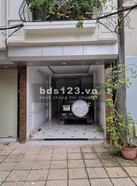 Bán nhà Hồ Tùng Mậu, gara nội thất dt 34mm,2 5 tầng, mặt tiền rộng giá chưa đến 5 tỷ