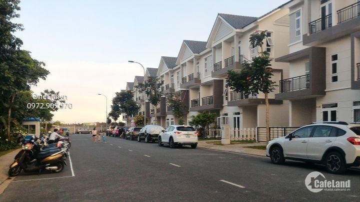 Chính chủ cần bán nhà phố đường trục chính dự án Park Reverside