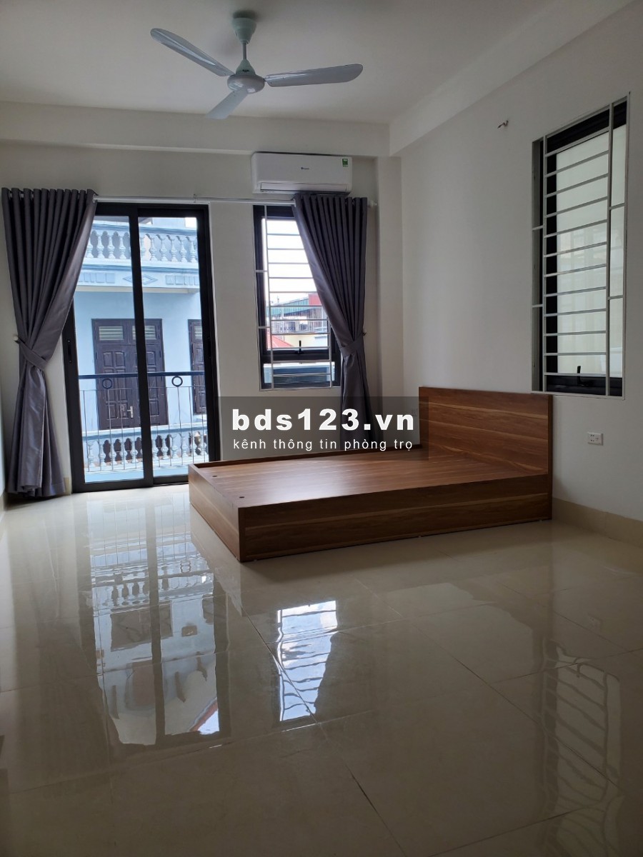 Cho thuê phòng trọ 32m2 tại Phú Diễn, chủ nhà thân thiện, an ninh tuyệt đối