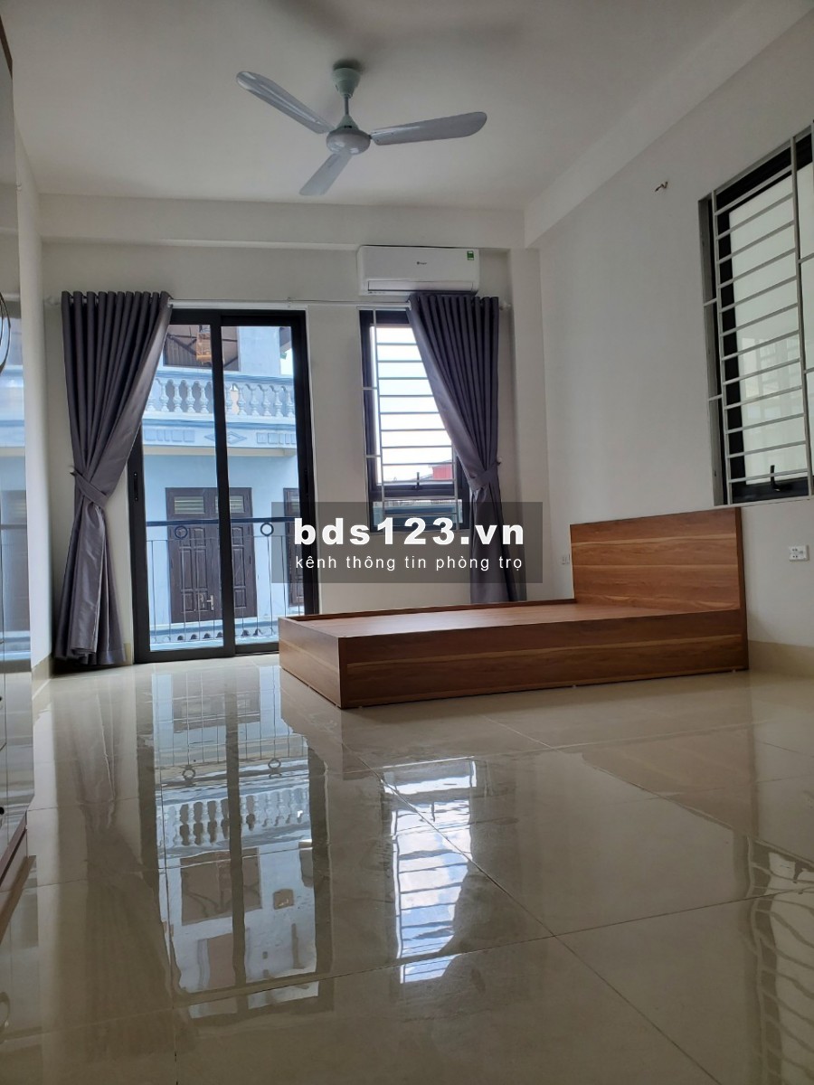 Cho thuê phòng trọ 32m2 tại Phú Diễn, chủ nhà thân thiện, an ninh tuyệt đối