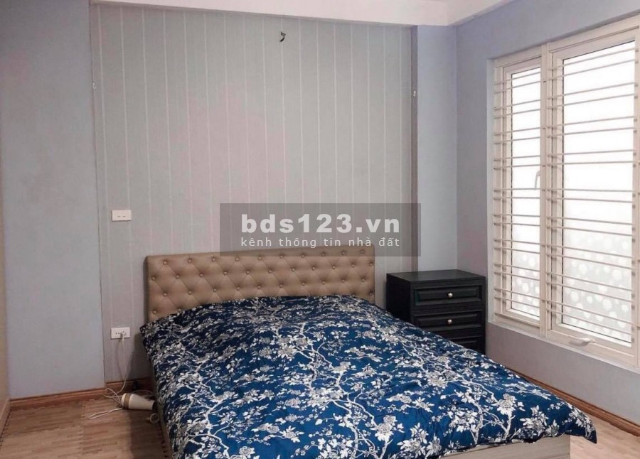 Bán nhà Vương Thùa Vũ, dt 40m2, 5 tầng, giá bán 4.2 tỷ phân lô quân đội, lhcc