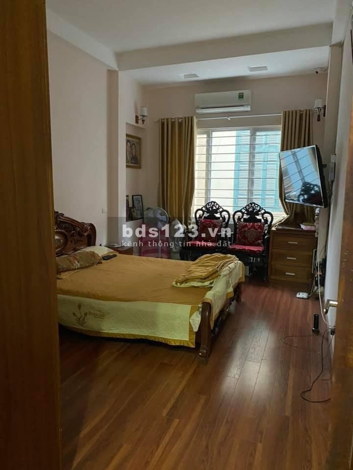 Bán nhà Trần Khát Chân, thoáng sáng, tràn ngập sinh khó, dt 46.2m2, giá nhỉnh 4 tỷ