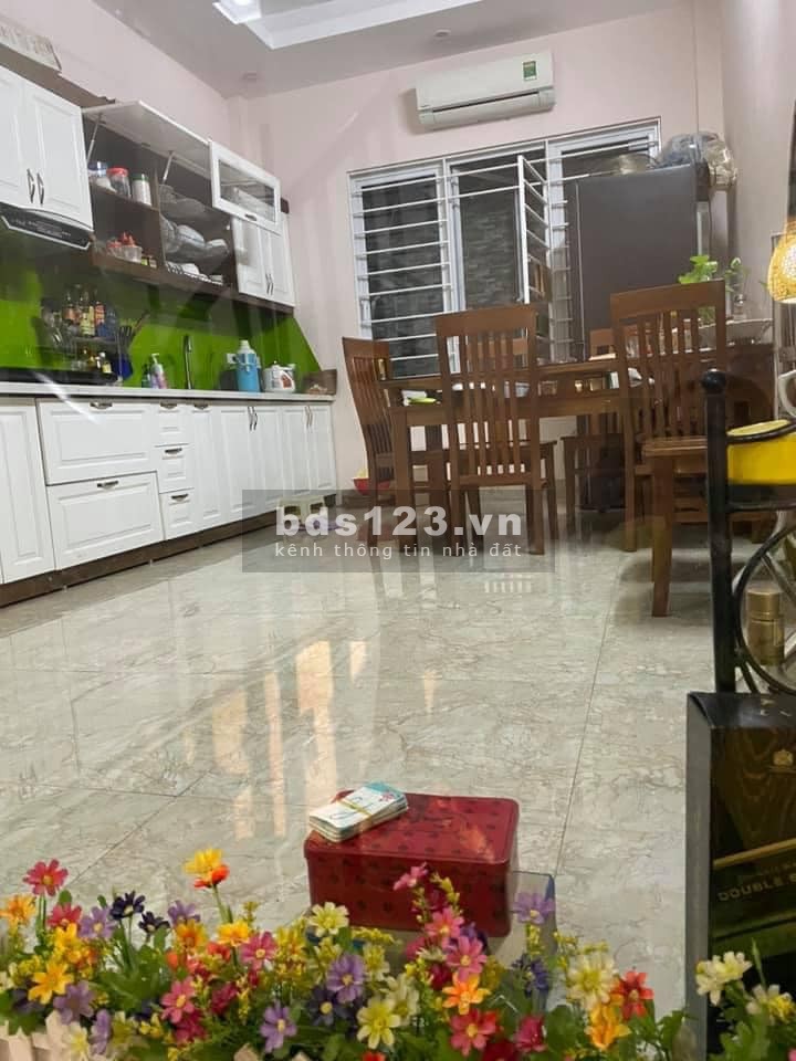 Bán nhà Trần Khát Chân, thoáng sáng, tràn ngập sinh khó, dt 46.2m2, giá nhỉnh 4 tỷ