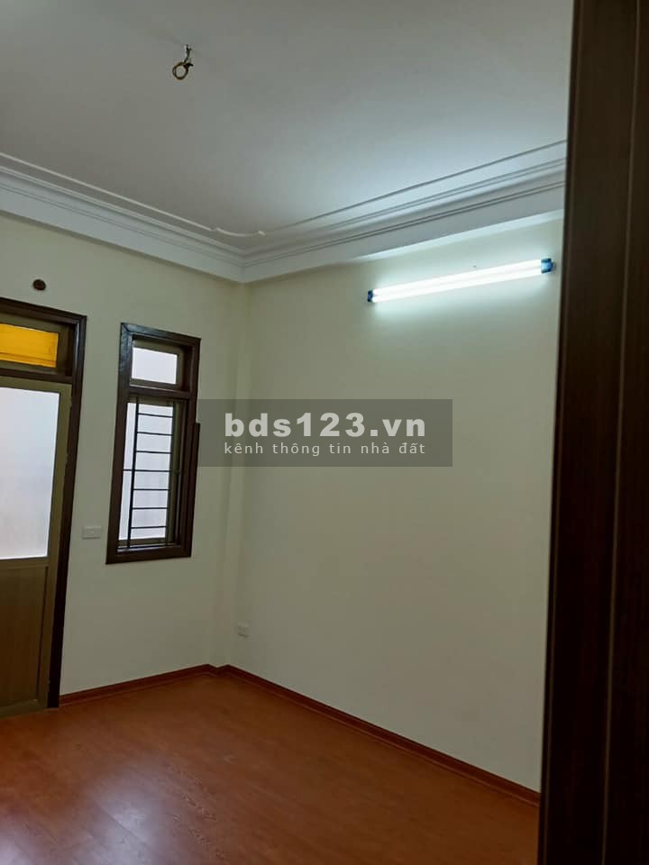 Bán nhà Láng Hạ diện tích sử dụng 52m 4t mt 4m giá chỉ 4.65 tỷ Quận Đống Đa