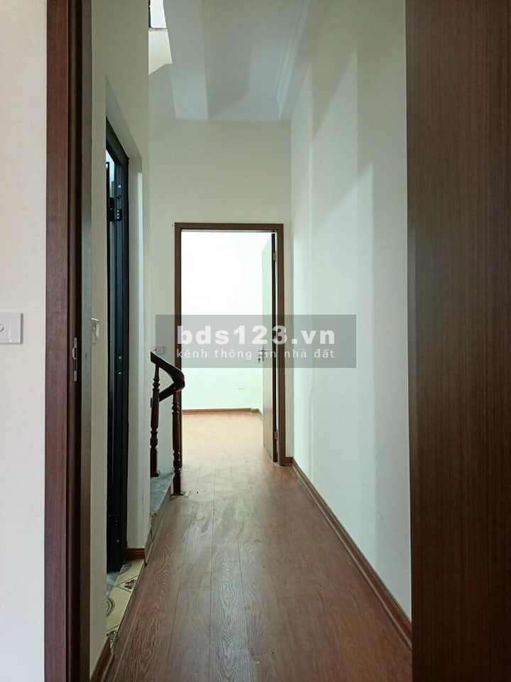 Bán nhà Láng Hạ diện tích sử dụng 52m 4t mt 4m giá chỉ 4.65 tỷ Quận Đống Đa