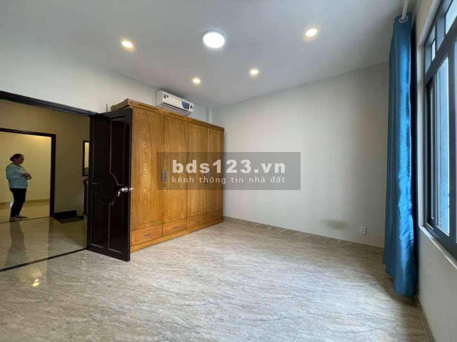Bán nhà đường Số 5, Bình Tân, diện tích 4x16m, giá 7.9 tỷ, liên hệ 0794722843