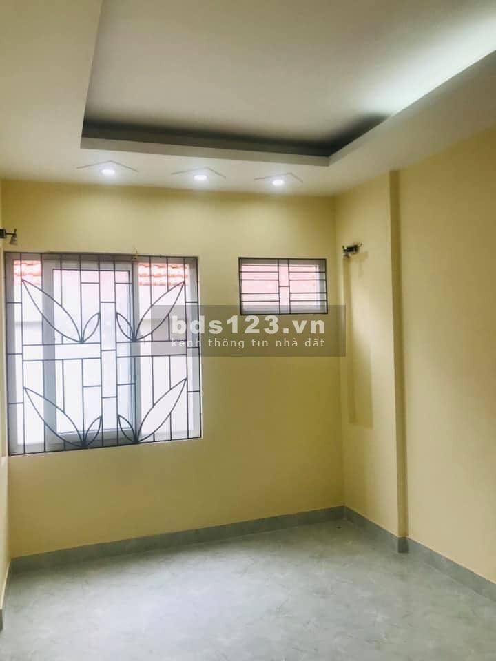 Hoàng Liệt mới xây, 3 mặt thoáng 4 phòng ngủ, ô tô đỗ cách 10m, giá chỉ 3.84 tỷ