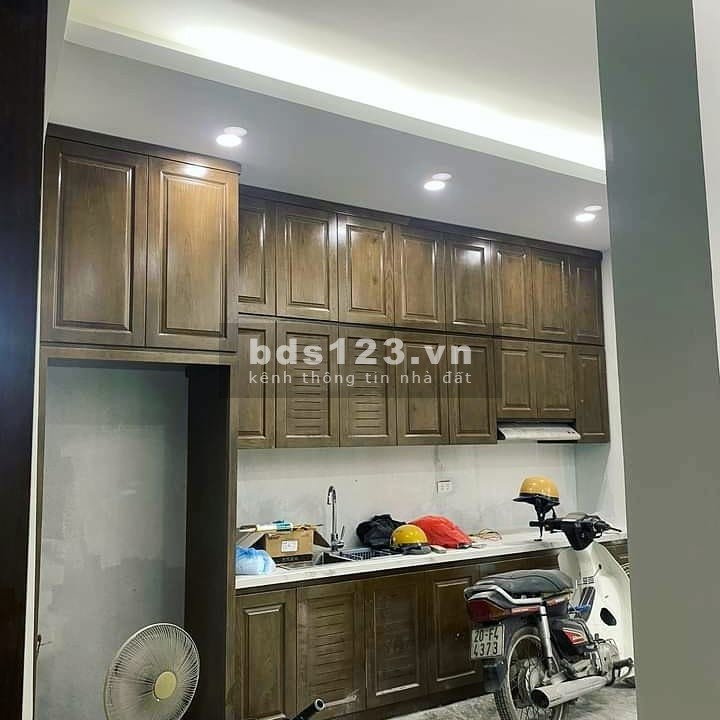 Nhà đẹp Nguyễn. Khang, dt 47m, 4 tầng mt 5.8m, giá bán 5.1 tỷ, lh 0965605131