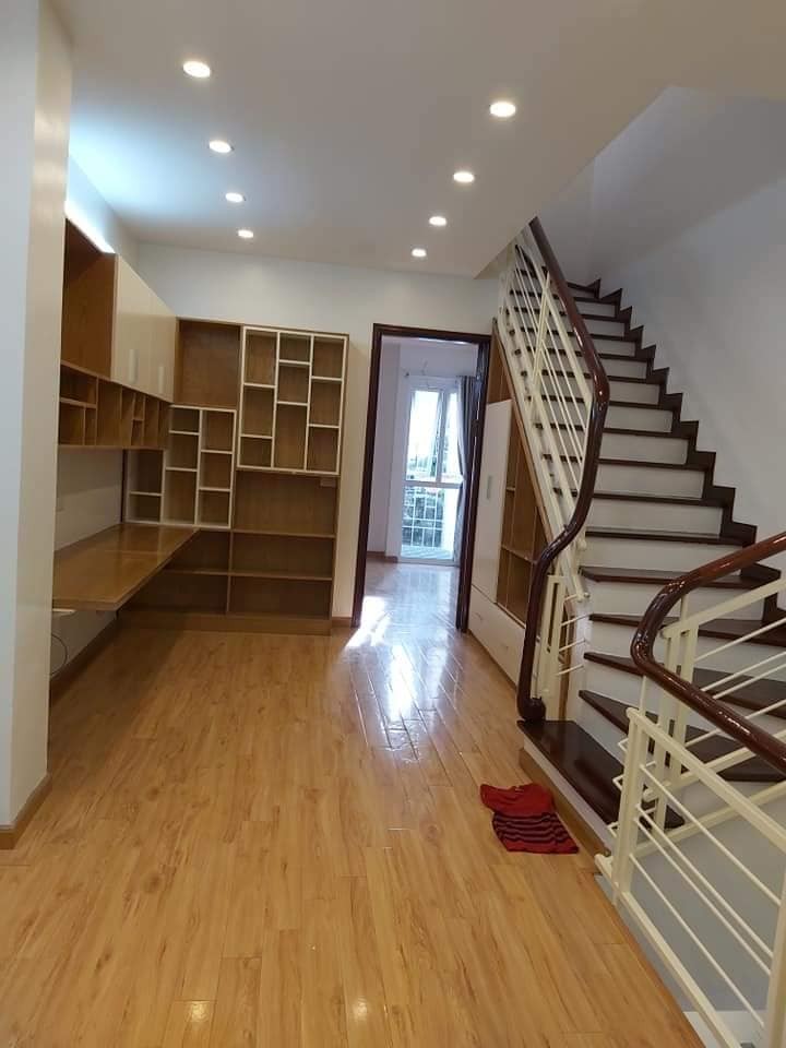 Bán nhà Quang Trung 40m 4 tầng, mt 4,8m, nhà mới giá chỉ xách vali đến ở giá bán 2,9 tỷ