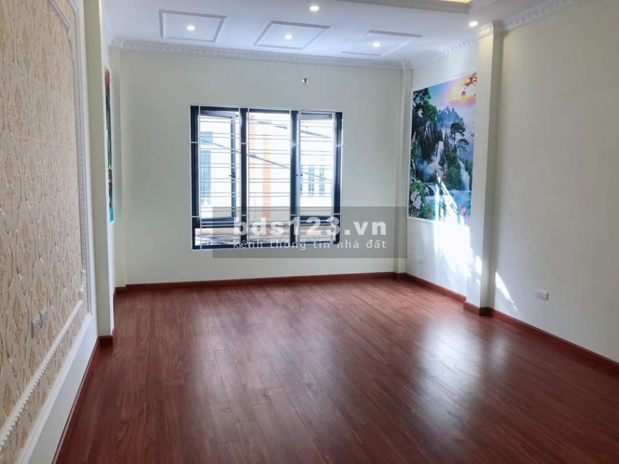 Bán nhà Đường mới Tứ Hiệp Thanh Trì ô tô đỗ dt 35m2, 5 tầng, giá chỉ 2.8 Tỷ