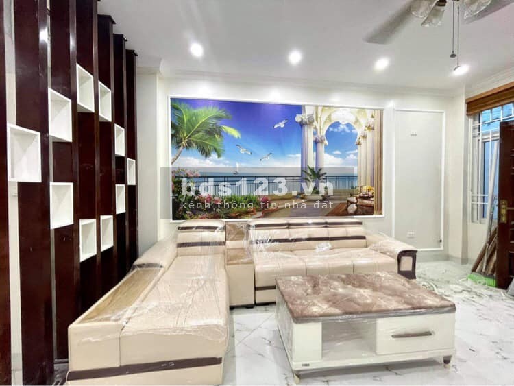 Nhà phố Tây Sơn, Đống Đa dt 45m2, 4 tầng, đẹp trung tâm, ô tô 30m, giá bán 4,1 tỷ