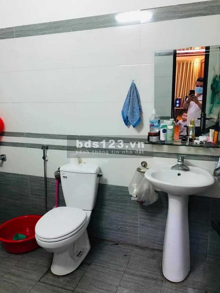 Siêu phẩ lô góc 2 phòng ngủ ngõ đẹp nhà đẹp, sổ chính chủ lh 0585662995