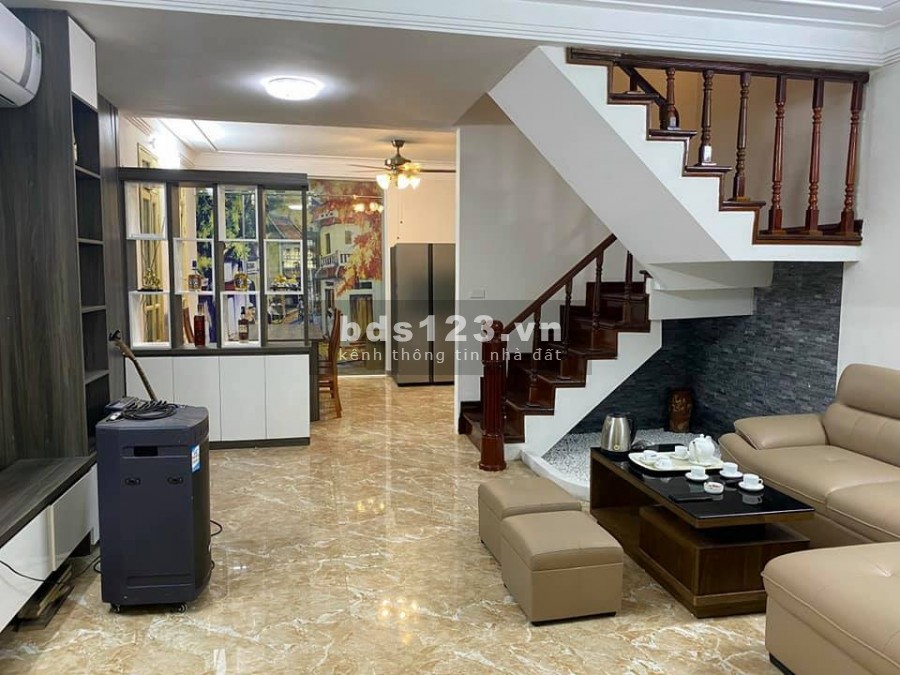 Bán nhà phố Lệ Mật, Long Biên, phân lô, đường ô tô tránh, dt 70m, 4 tầng, giá 5.8 tỷ