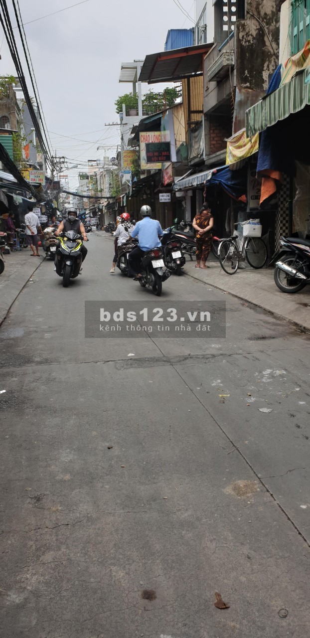 Bán nhà mặt tiền đường Đoàn Văn Bơ, Quận 4, pháp lý chuẩn giao dịch nhanh