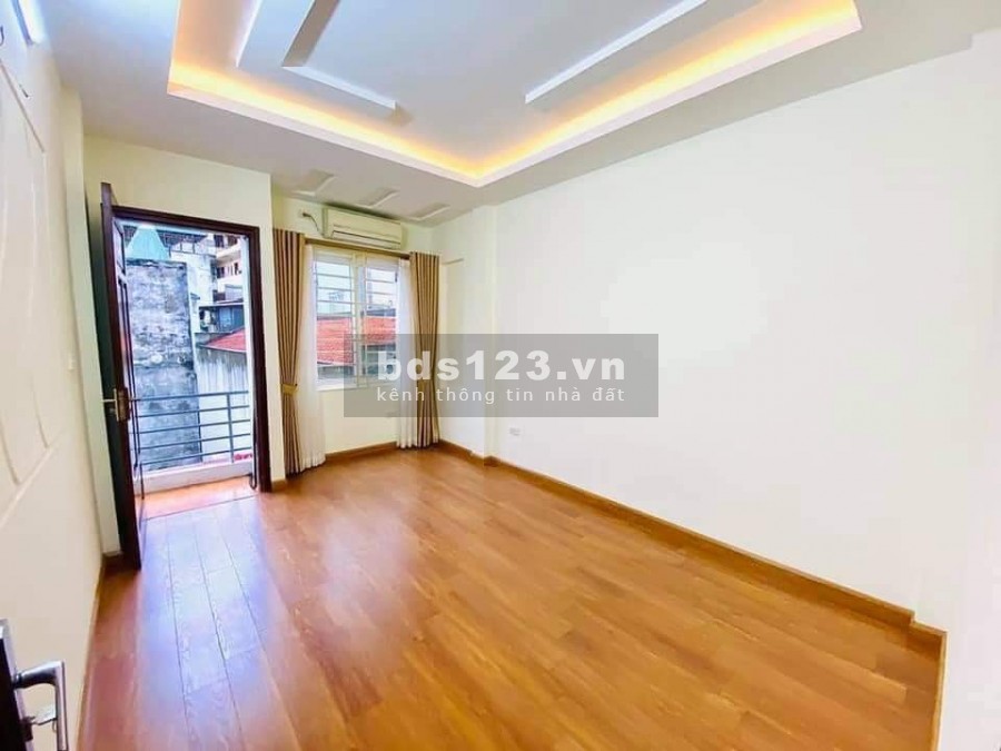 Bán nhà phố Khương Đình, Thanh Xuân, dt 56 m2, 4 tầng, chỉ 3.9 tỷ. Liên hệ: 0368781929