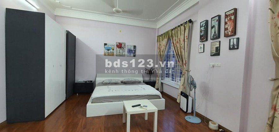 Hiếm nhà bán Lạc Long Quân, Ngõ ô tô, 48m2 x 4 tầng, MT4m, chỉ 4.25 tỷ.
