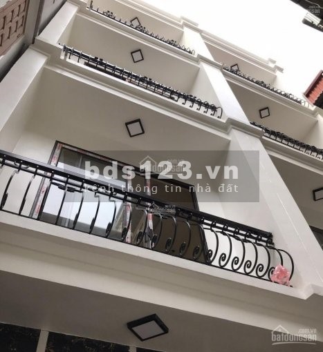 Bán nhà Xuân La dt 40m2, 5 tầng đúc, giá 3.65 tỷ, ngõ 3 gác tiện lợi, khu dân trí cao