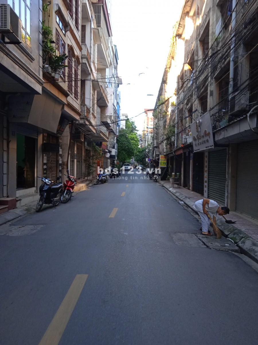 Mặt phố Vĩnh Hồ Đống Đa, 3 tầng mặt tiền 3,6m, giá bán chính chủ 7.7 tỷ, thương lượng