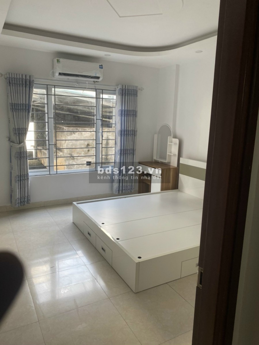 Cần bán lại căn nhà 4 tầng x32m2 tại Đa sỹ - Hà Đông cách đg ô tô cách nhà 50m. Lh 0984672007