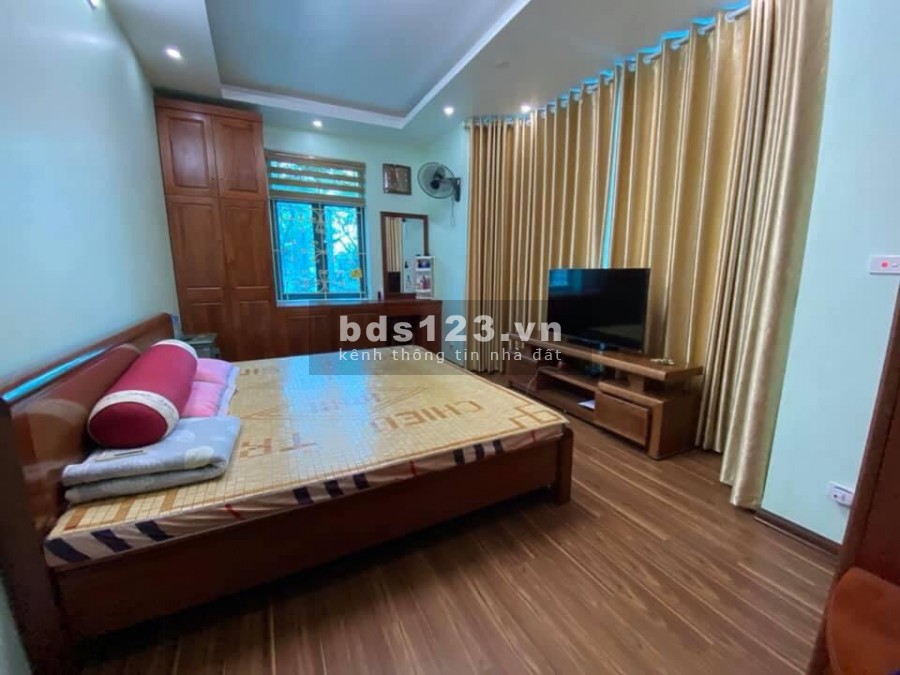 Bán gấp nhà Lương Thế Binh, ô tô đỗ cửa cách 2 nhà ra phố, dt 50m2, 5 tầng, lh 0978996965