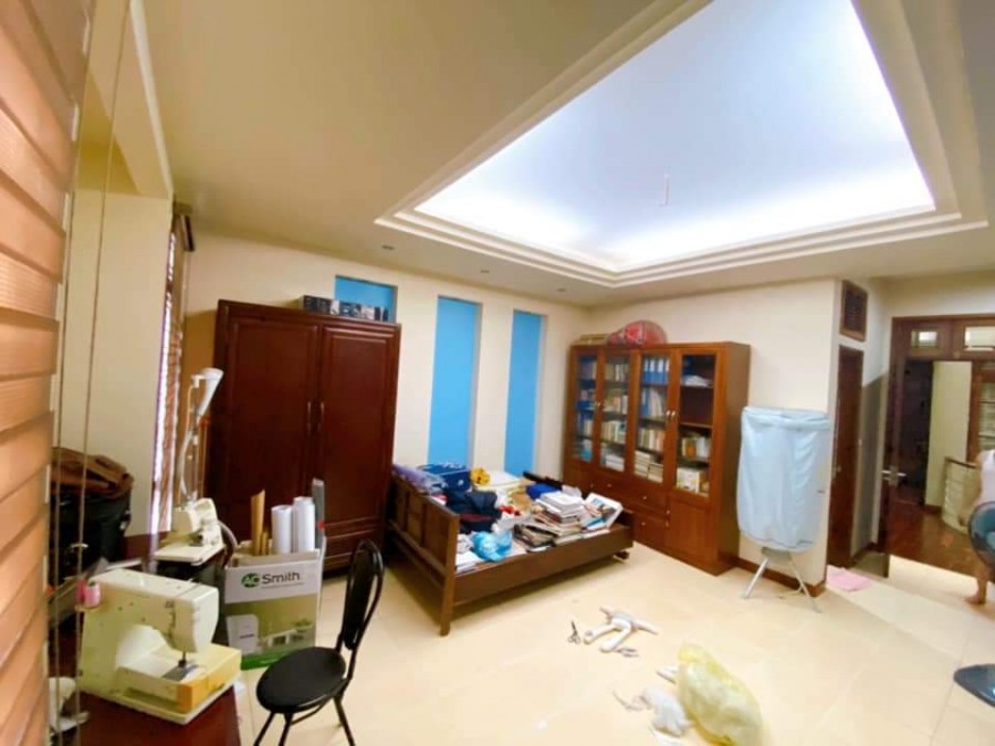 Bán biệt thự đẹp thông thoáng, đường Tô Ngọc Vân diện tích 130m, mt 9m, giá bán 27.5 tỷ
