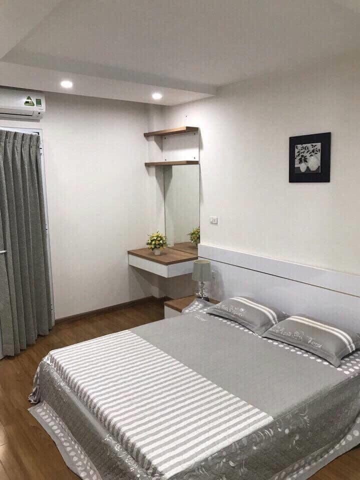 Bán nhà đường Nguyễn Khuyến, Văn Quán, Hà Đông diện tích 76 m2 giá 9,5 tỷ có thương lượng