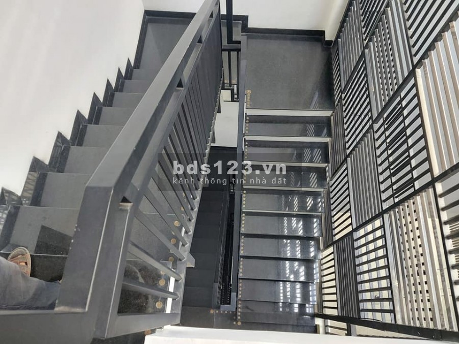[Bán nhà] Mã Lò, Bình Tân, dt 4x16m, giá 5 tỷ 300 tr, liên hệ 0794722843