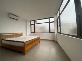 Bán nhà Âu Cơ, Tây Hồ 40m 5 Tầng MT 4m, Sổ Cc nở hậu giá 4.5 tỷ.