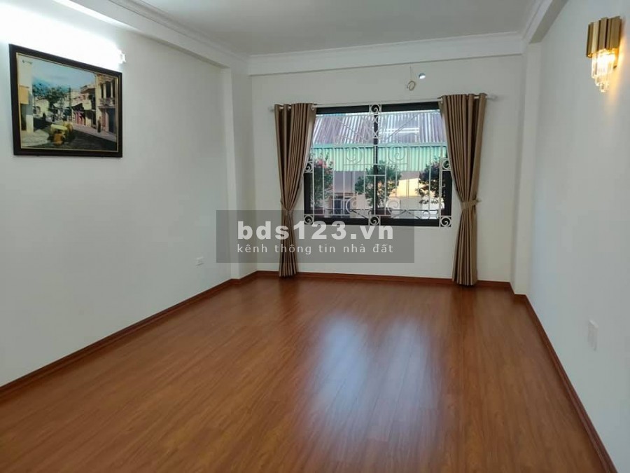 Bán nhà 6 tầng thang máy, ô tô tránh, khu vực full tiện ích, kinh doanh