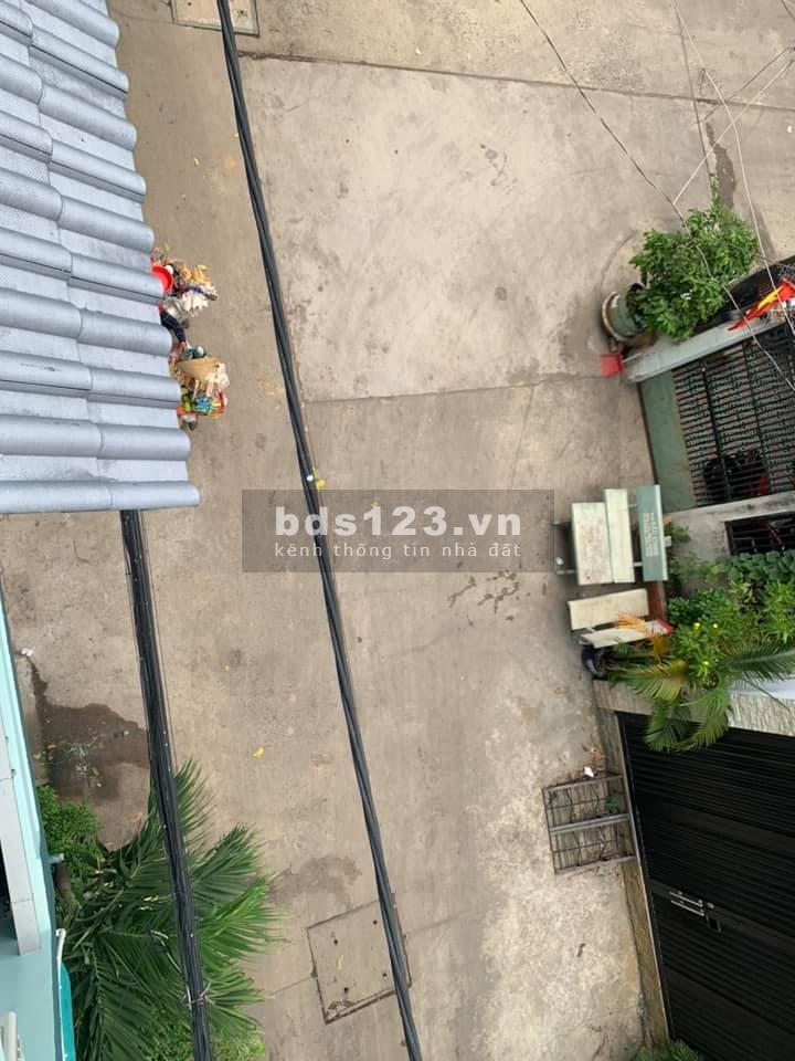 Bán nhà Vườn Lài, Tân Phú, hẻm 5m, 4 tầng, 70m2, 5 tỷ. LH: 0772695942