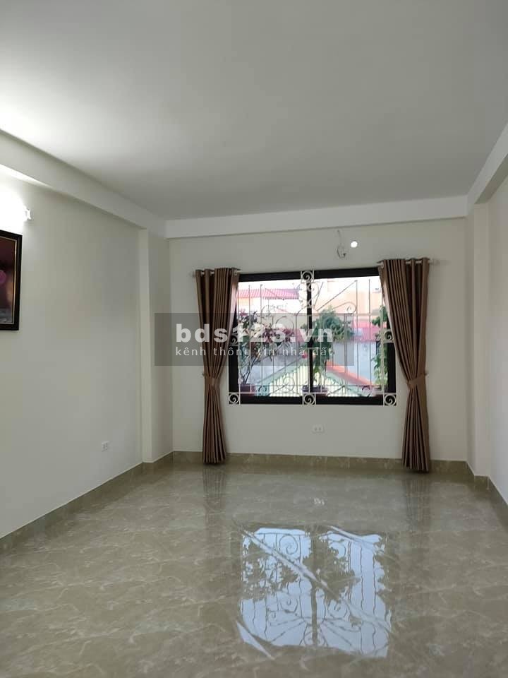 Bán nhà 6 tầng thang máy, ô tô tránh, khu vực full tiện ích, kinh doanh