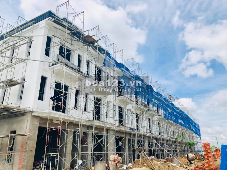 Chỉ 680 triệu sở hữu ngay nền đất liền kề HCM, sổ hồng riêng, ngân hàng hỗ trợ đến 65%, Lh 0904 186 707